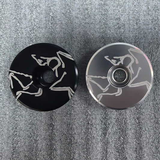 LARPATERYX | BLACK AND SILVER (PRE-ORDER - 6-8 DAY TILL FULFILLMENT)